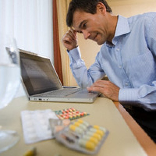 İnternetten sakın ilaç almayın