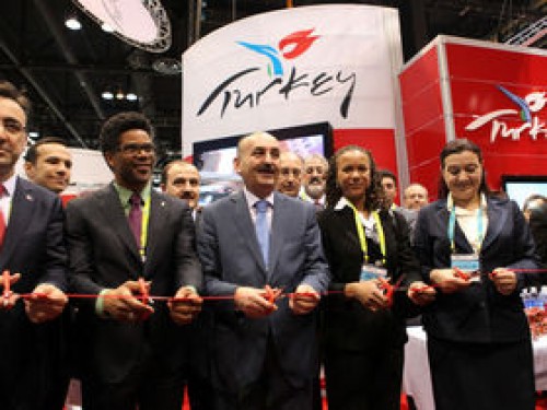 Bakan Müezzinoğlu: "Türkiye'ye yatırım yapan kazanacak!"