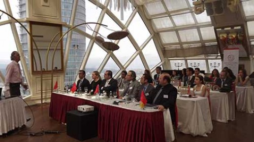 Sağlık sektöründe en çok hangi pozisyon için ilan verildi?