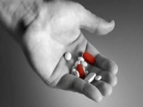 Bakanlık Facebook'tan ilaç satanları takip ediyor