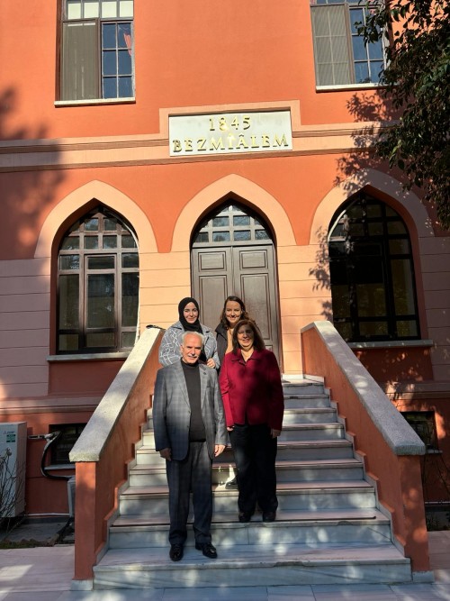 Bezmiâlem Üniversitesi Eczacılık Fakültesi Dekanı Sn. Prof. Dr. Gülaçtı Topçu Ziyareti
