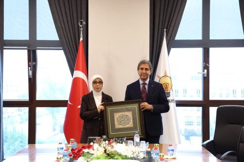 İVEK Vakfı’ndan Sn. Mustafa Demir’e Ziyaret