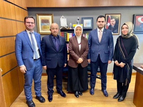 Sn. Ecz. Öznur Çalık’a Ziyaret