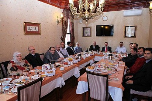 Bayrampaşa Beld.Başk. Ecz.Atilla Aydıner ile Kahvaltı