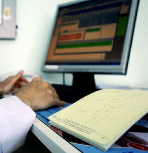 e-reçetede pürüz bitmedi, ilaç listeleri birebir örtüşmüyor.