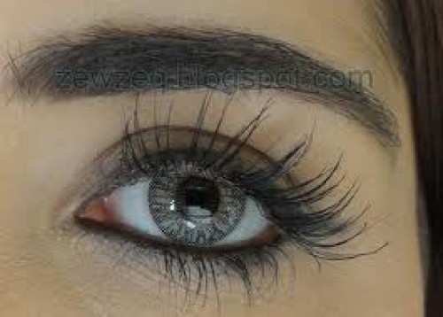 Renkli lens doktor reçetesiyle satılacak