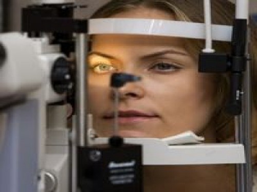 35 yaşından sonra "glokom" tehdidine dikkat!