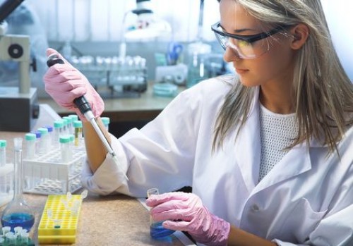 Kanser tedavilerinde 'yerli ilaç' hedefi