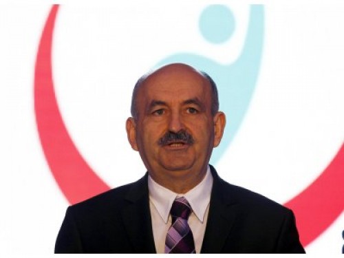 Bakan Müezzinoğlu: "20 Bin Uzman Hekim, 10 Bin Pratisyen Açığımız Var"