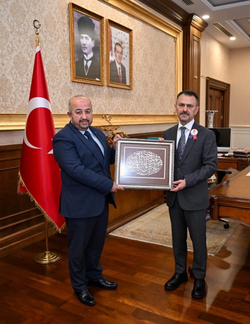 Sn. İlhami Aktaş,  Sn. Ecz. Hüseyin Gezer ve Sn. Dr. Osman Eşgin Ziyareti