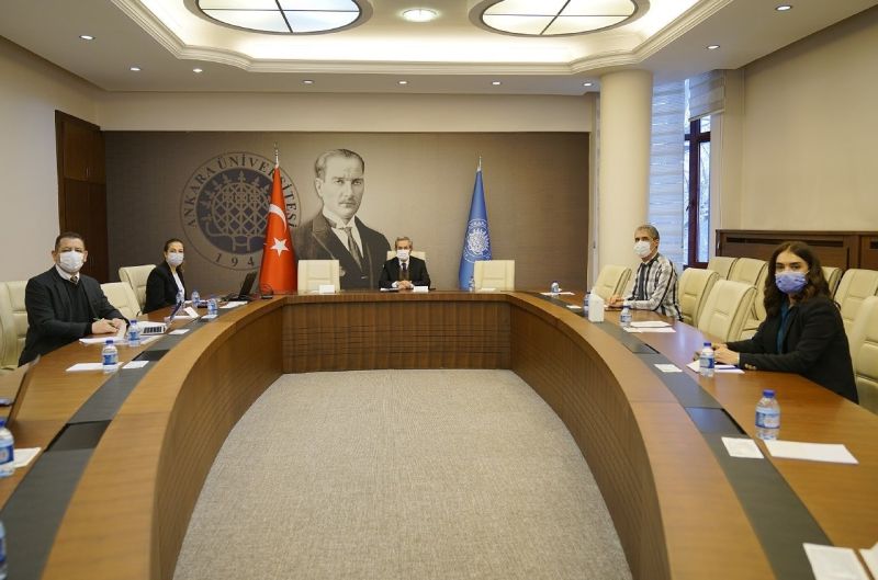  Ankara Üniversitesi'nde Toplantı 